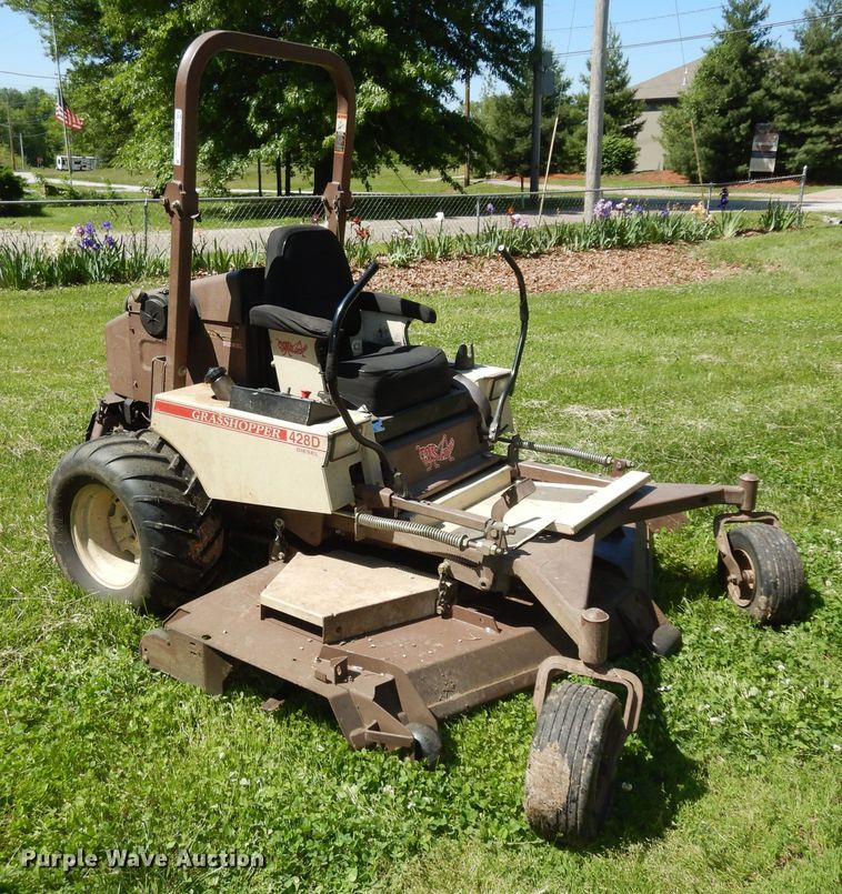 image for item MD9104 Grasshopper 428D  ZTR lawn mower