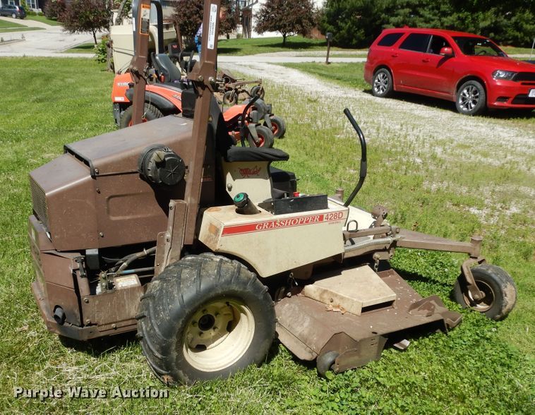 image for item MD9104 Grasshopper 428D  ZTR lawn mower