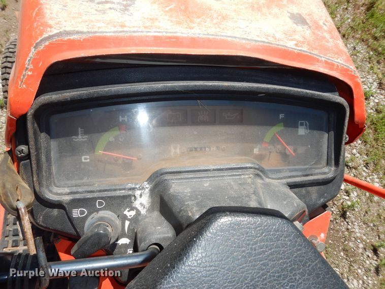image for item MD9108 Kubota G1900  lawn tractor