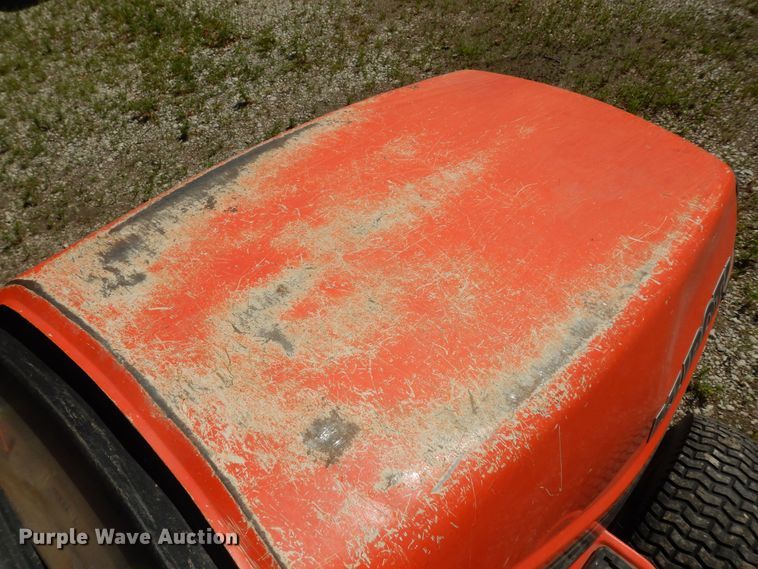 image for item MD9108 Kubota G1900  lawn tractor