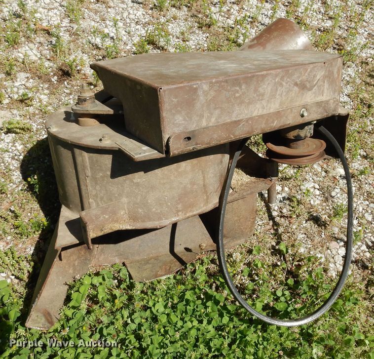 image for item MD9109 Grasshopper 928D  lawn mower