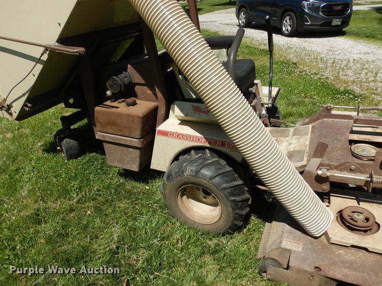 image for item MD9109 Grasshopper 928D  lawn mower