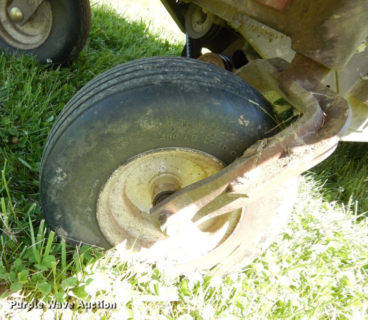 image for item MD9109 Grasshopper 928D  lawn mower
