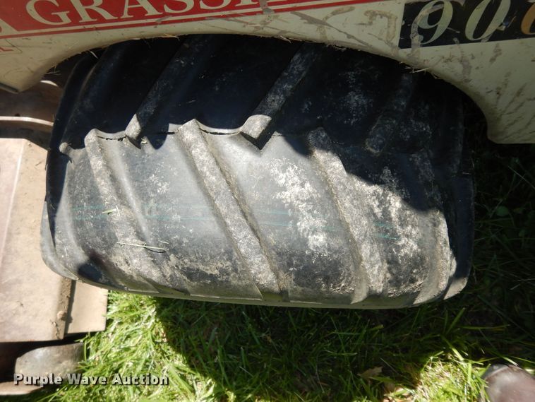 image for item MD9109 Grasshopper 928D  lawn mower