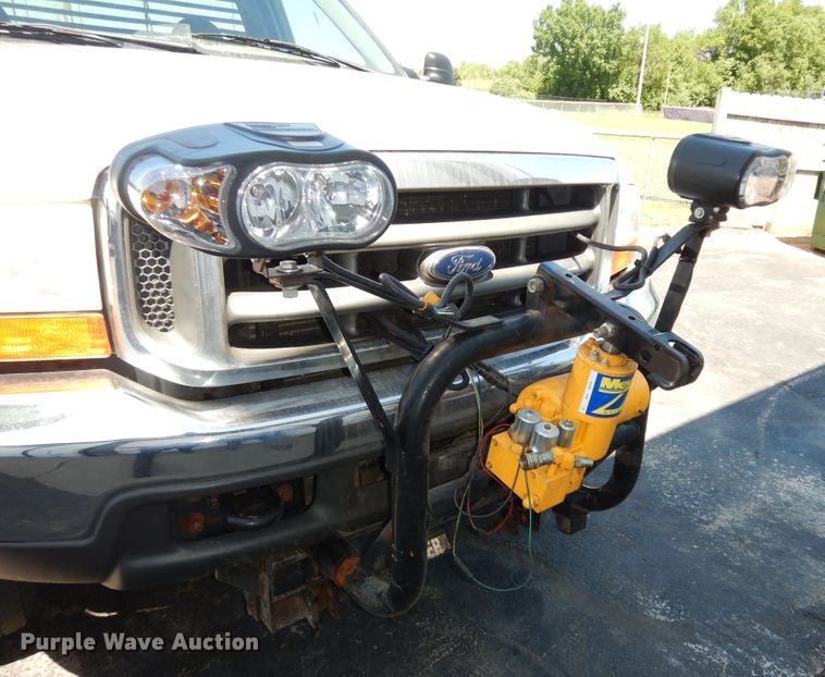 image for item MD9110 Meyer  8' W snow plow
