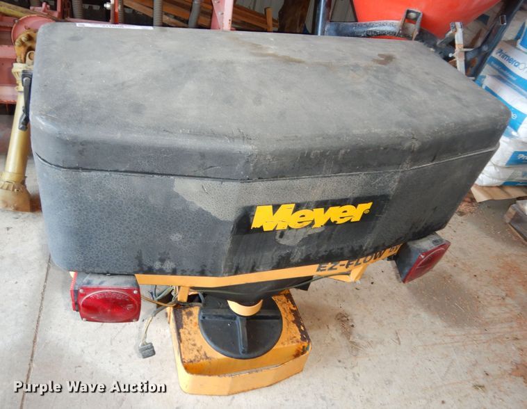 image for item MD9112 Meyer  spreader