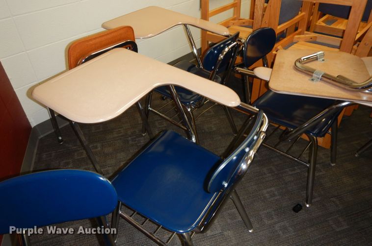 image for item MD9116 Approximately 85 desks
