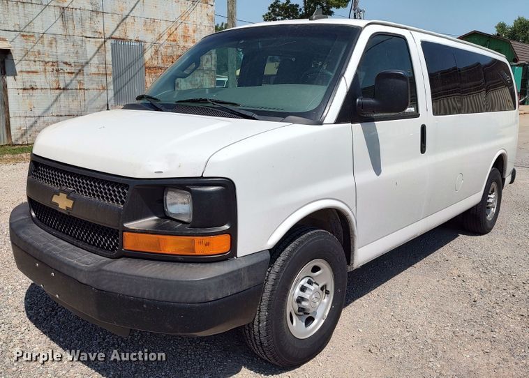 image for item MF9465 2016 Chevrolet Express