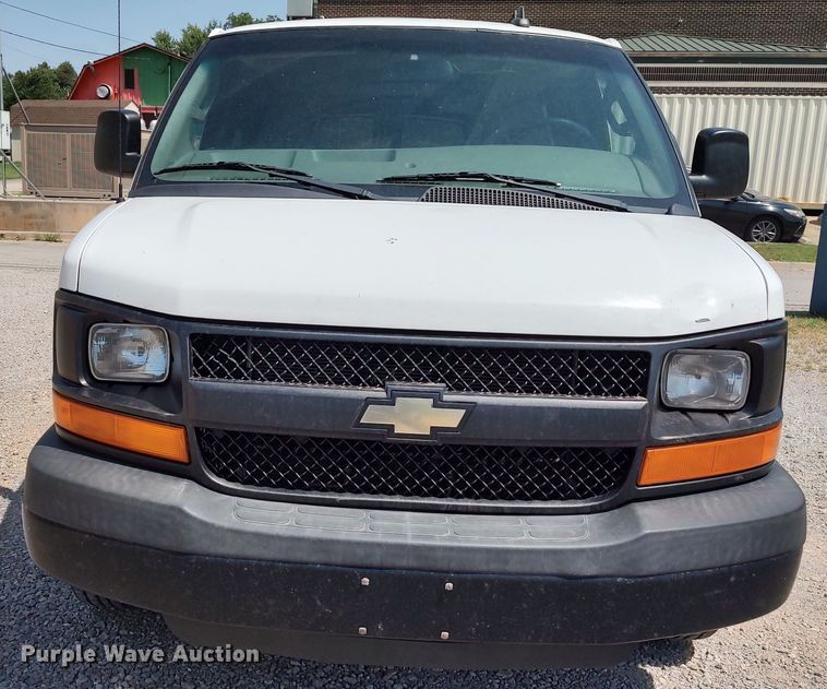 image for item MF9465 2016 Chevrolet Express
