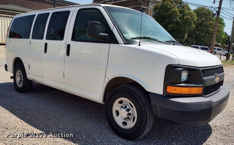 image for item MF9465 2016 Chevrolet Express