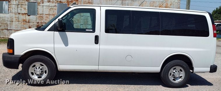 image for item MF9465 2016 Chevrolet Express