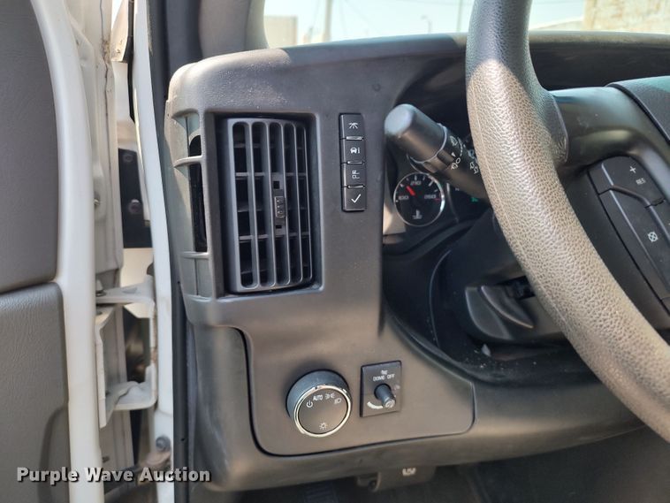 image for item MF9465 2016 Chevrolet Express