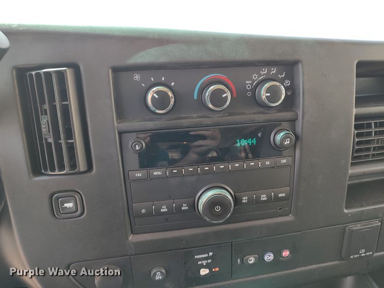 image for item MF9465 2016 Chevrolet Express