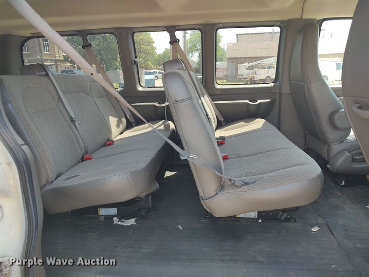 image for item MF9465 2016 Chevrolet Express