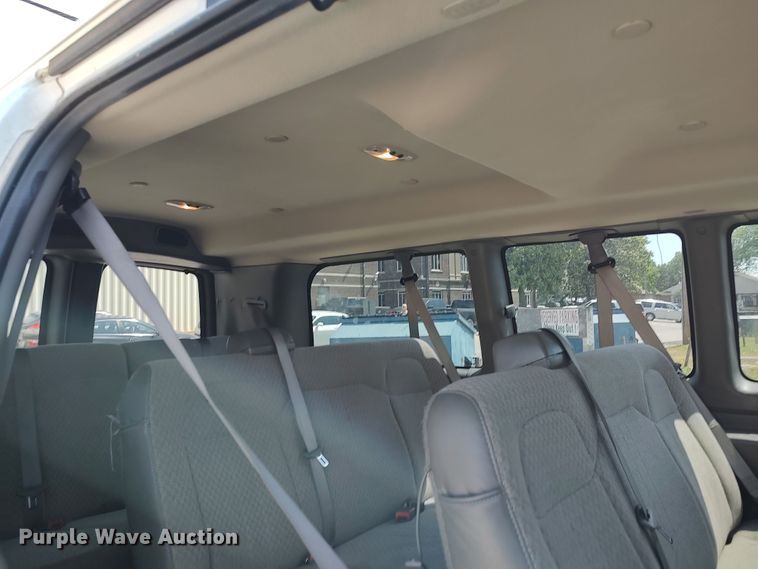 image for item MF9465 2016 Chevrolet Express