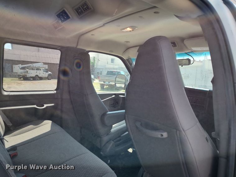 image for item MF9465 2016 Chevrolet Express