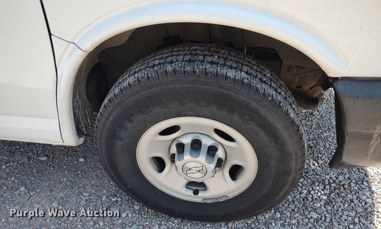 image for item MF9465 2016 Chevrolet Express