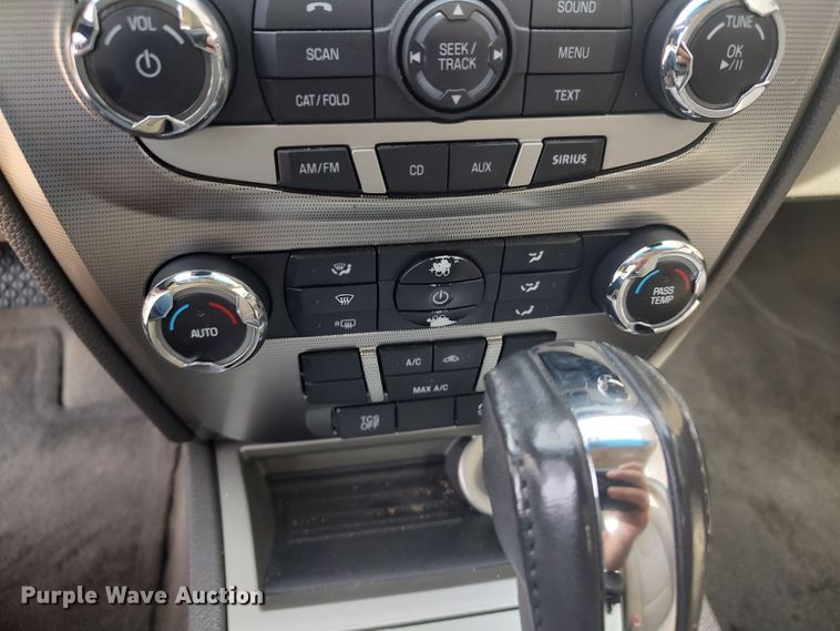 image for item MF9466 2011 Ford Fusion