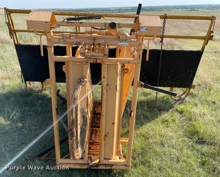 image for item MJ9732 Calf chute
