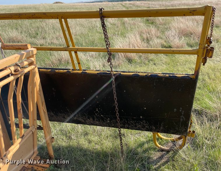 image for item MJ9732 Calf chute