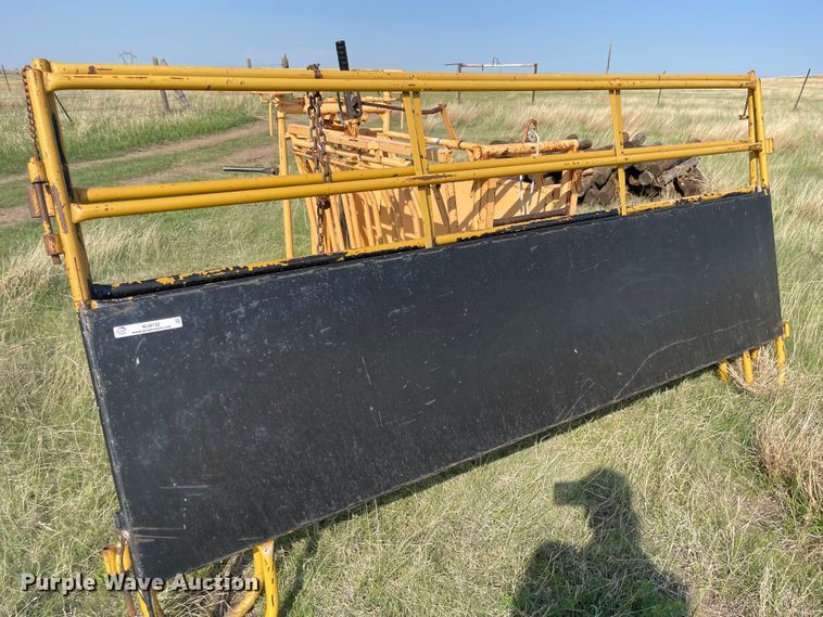 image for item MJ9732 Calf chute