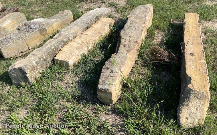 image for item MJ9735 (12) limestone posts