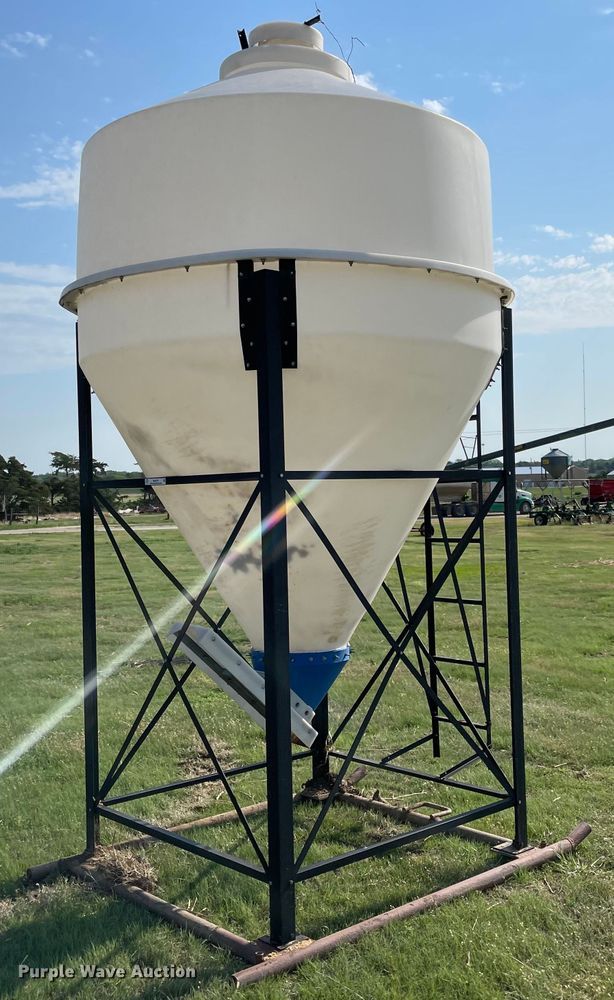 image for item MJ9737 Grain tank