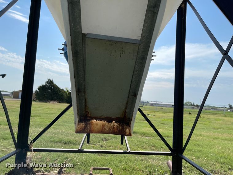 image for item MJ9737 Grain tank