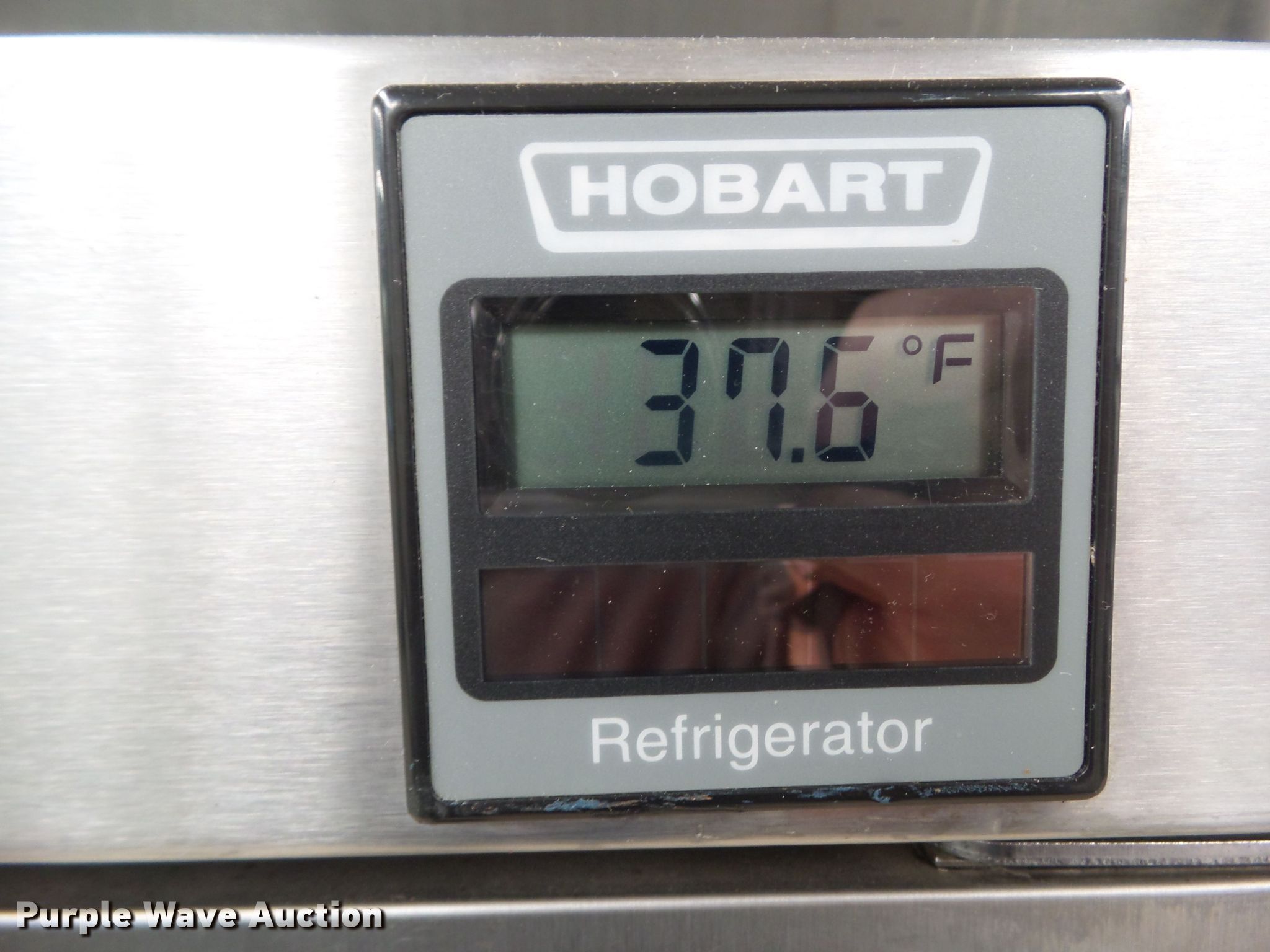 Hobart Q2 refrigerator in Des Moines, IA Item HF9984 sold Purple Wave