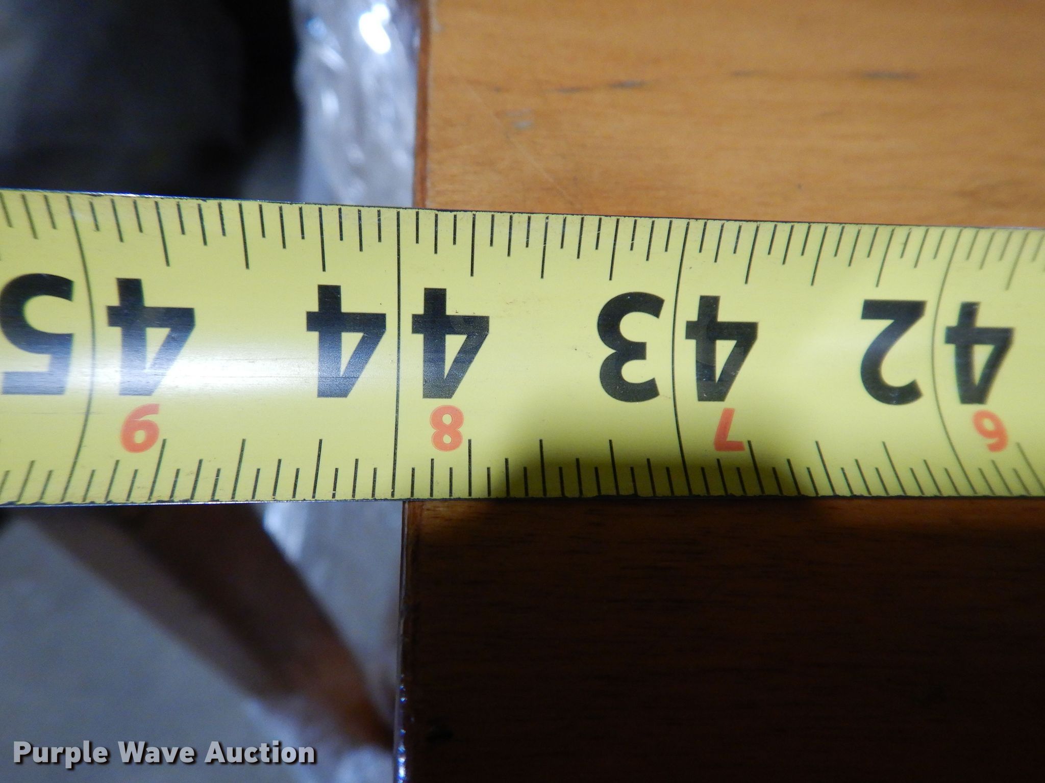 (5) wood desks in Des Moines, IA Item KN9874 sold Purple Wave