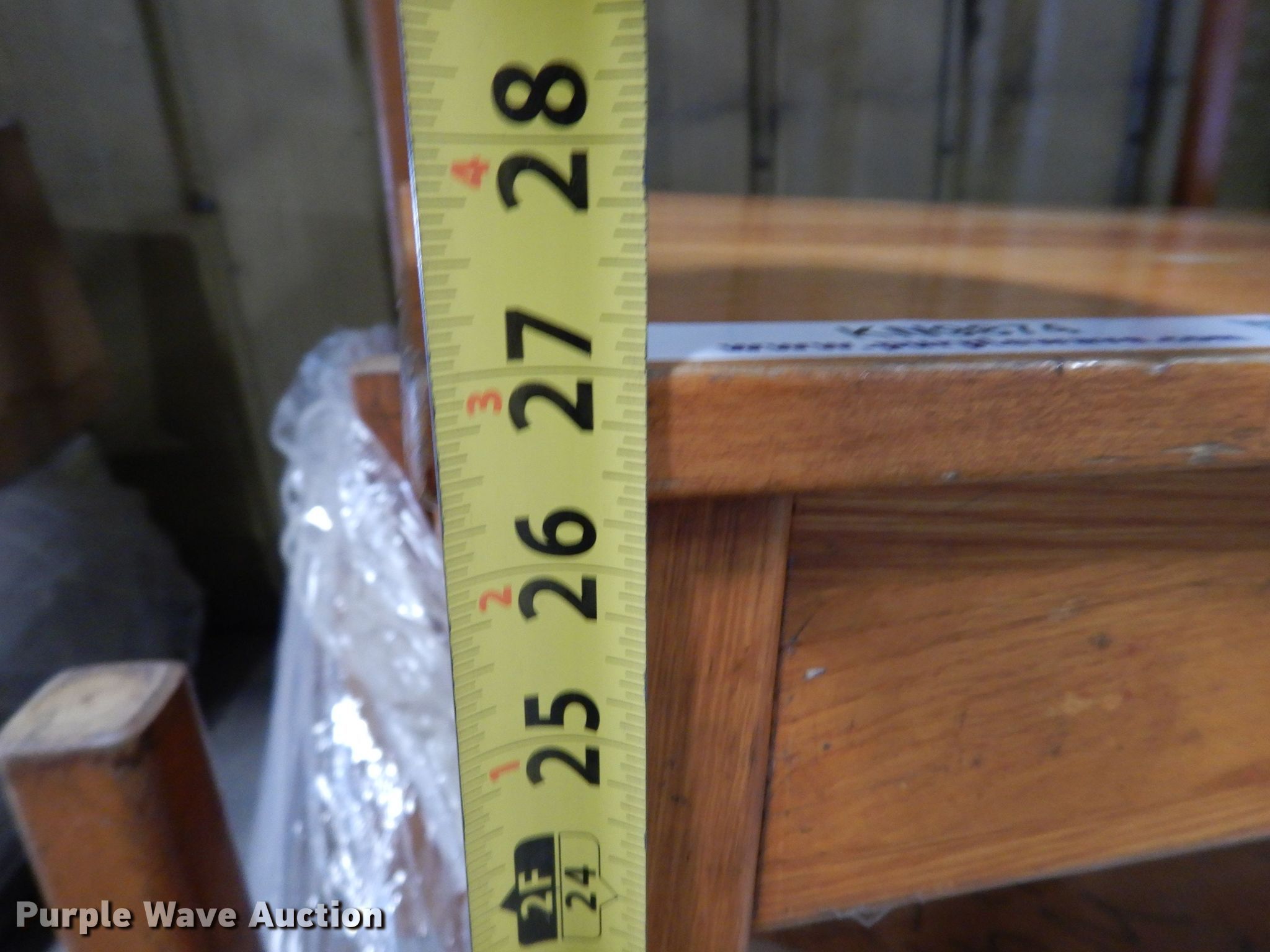 (5) wood desks in Des Moines, IA Item KN9874 sold Purple Wave