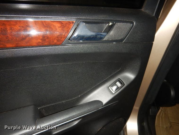 image for item DH8894 2006 Mercedes Benz ML500  SUV