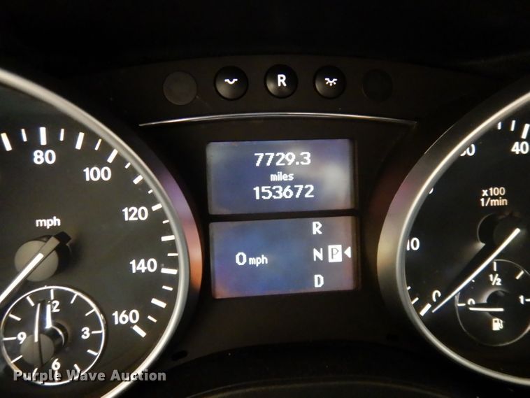 image for item DH8894 2006 Mercedes Benz ML500  SUV