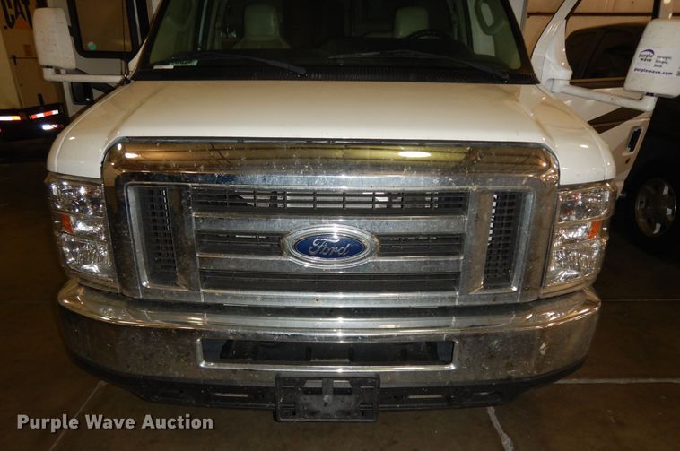 image for item DN1552 2017 Ford Econoline E350 Super Duty  RV