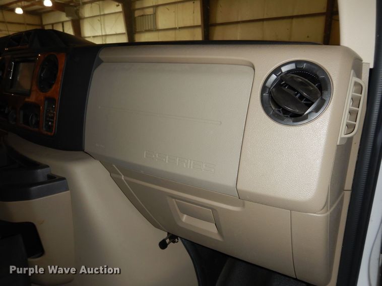 image for item DN1552 2017 Ford Econoline E350 Super Duty  RV