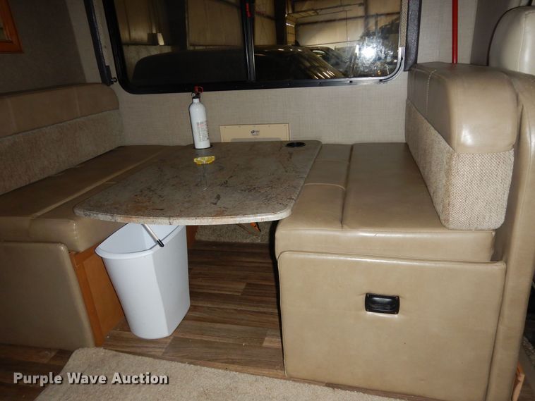 image for item DN1552 2017 Ford Econoline E350 Super Duty  RV