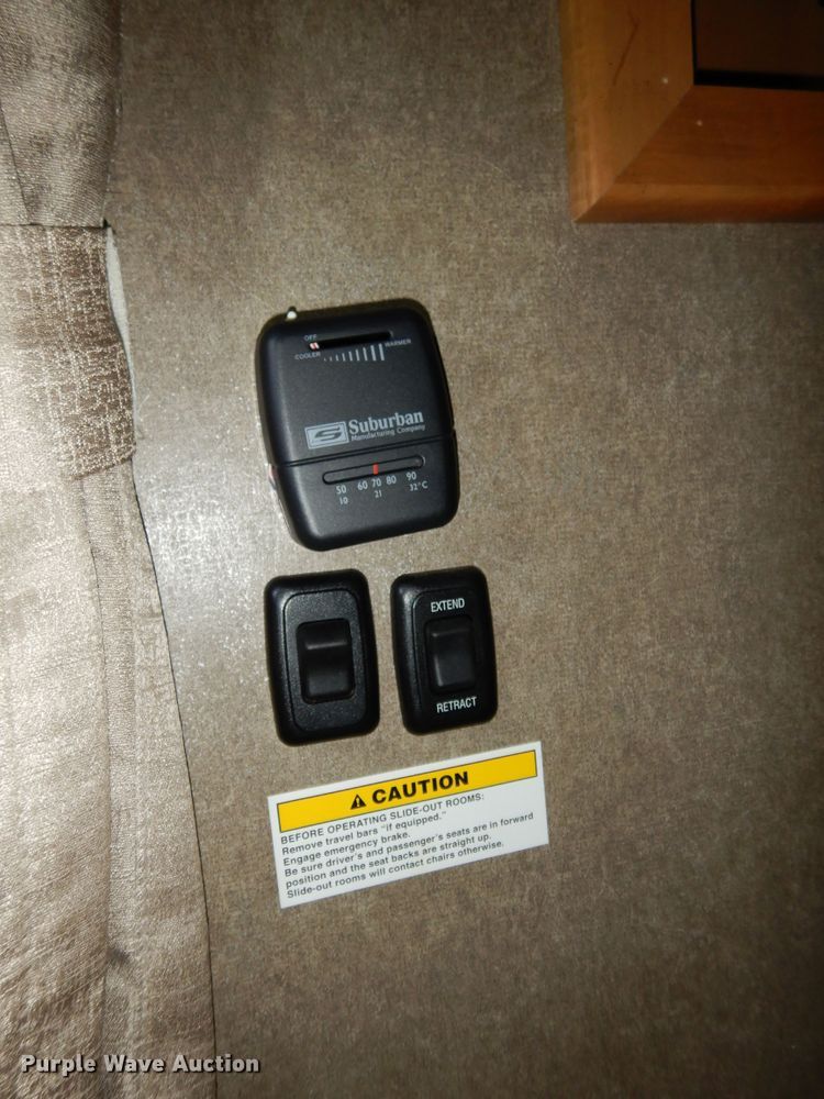 image for item DN1552 2017 Ford Econoline E350 Super Duty  RV