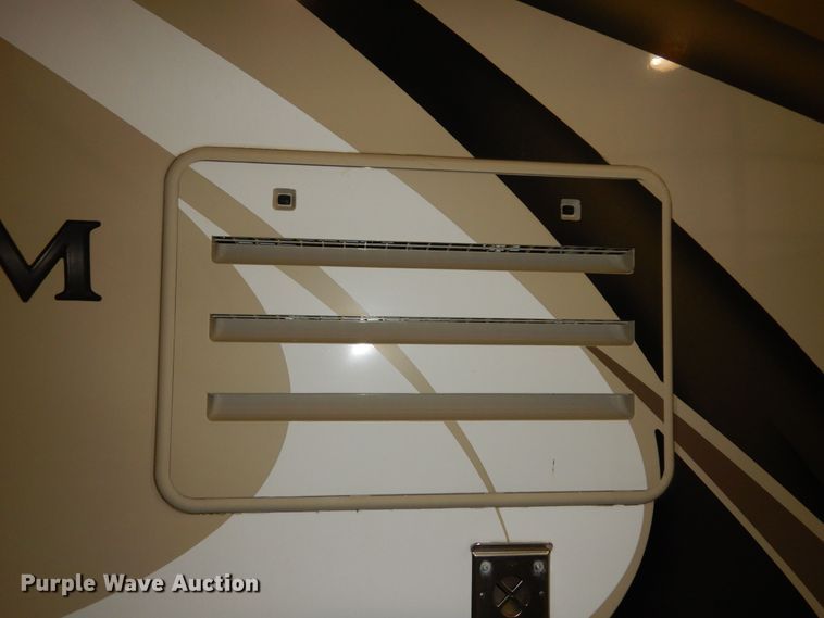 image for item DN1552 2017 Ford Econoline E350 Super Duty  RV