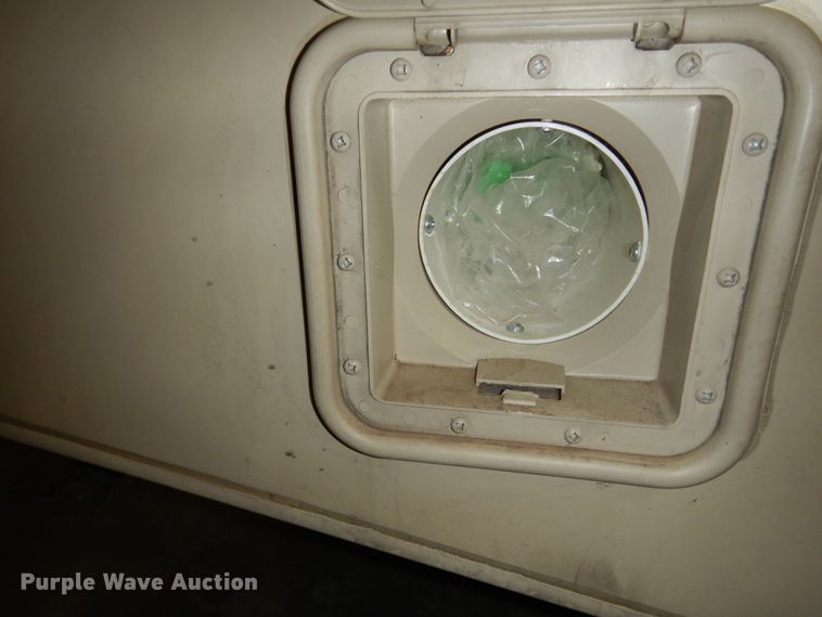 image for item DN1552 2017 Ford Econoline E350 Super Duty  RV