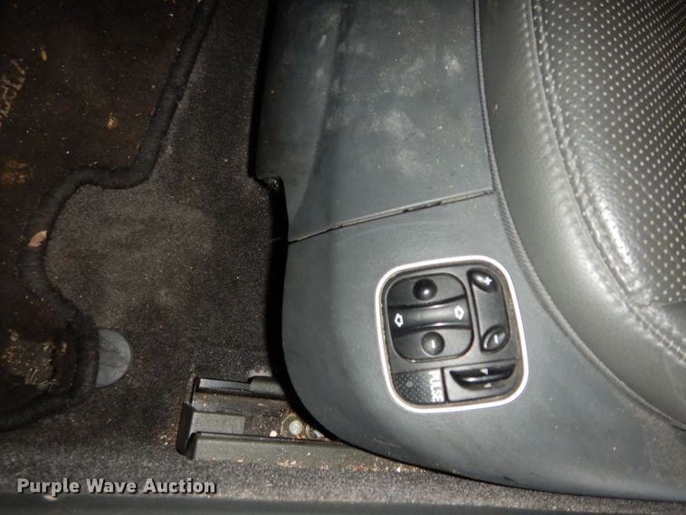 image for item DN1572 2003 Mercedes Benz SL500  convertible