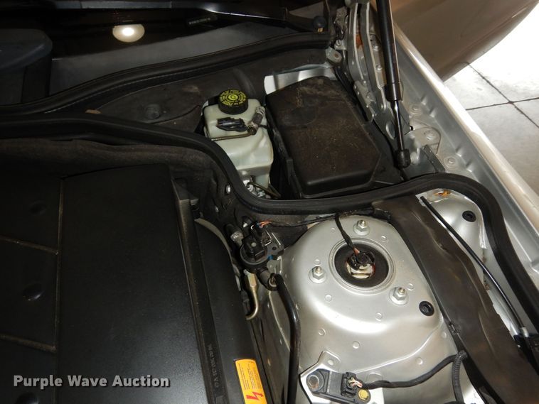 image for item DN1572 2003 Mercedes Benz SL500  convertible