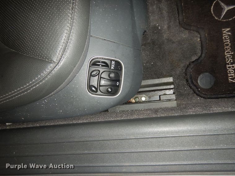 image for item DN1572 2003 Mercedes Benz SL500  convertible