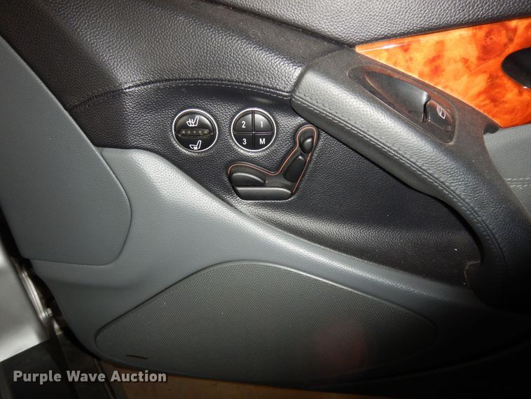 image for item DN1572 2003 Mercedes Benz SL500  convertible