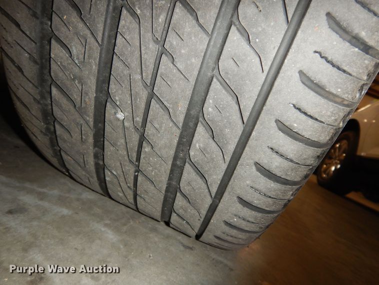 image for item DN1572 2003 Mercedes Benz SL500  convertible