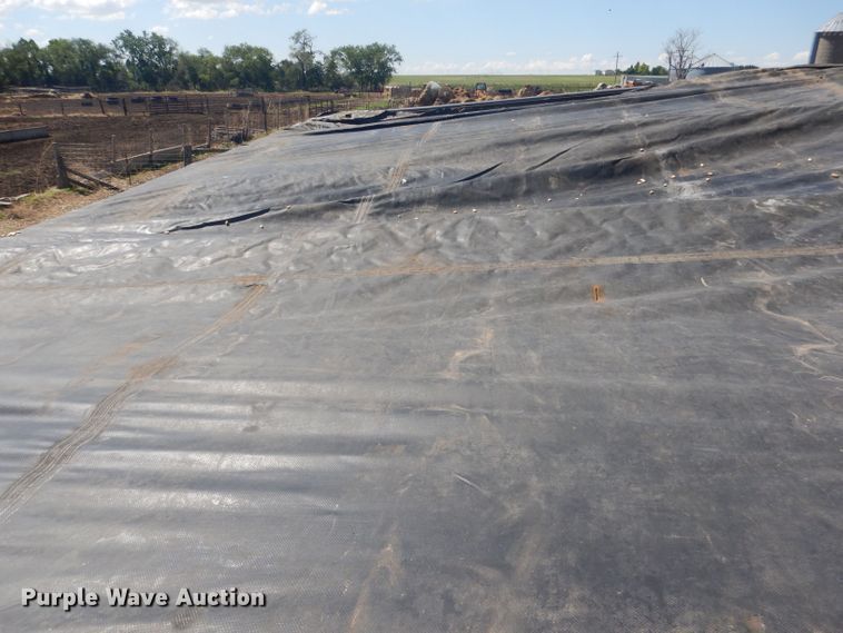 image for item DJ1316 Brent 610  grain cart