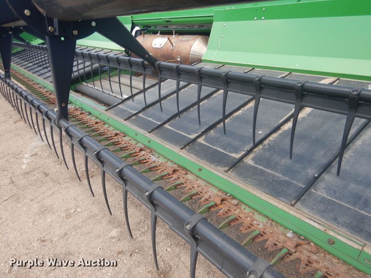 image for item DJ1320 2014 John Deere 630D  draper head