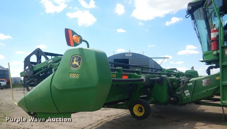 image for item DJ1320 2014 John Deere 630D  draper head