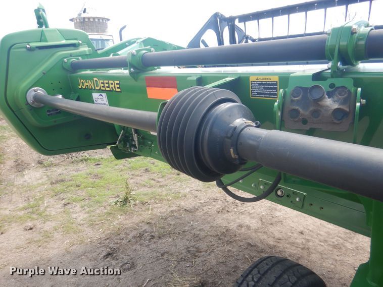 image for item DJ1320 2014 John Deere 630D  draper head
