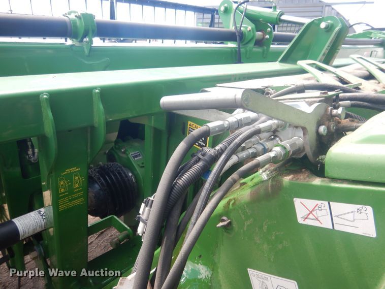 image for item DJ1320 2014 John Deere 630D  draper head