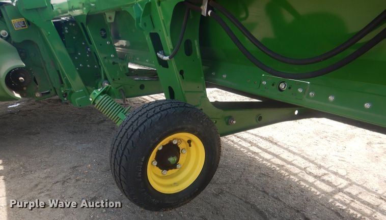 image for item DJ1320 2014 John Deere 630D  draper head